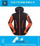Outdoor Softshell Jacket Men Escursionismo Giacca impermeabile Giacca termica antivento per l'escursione del campeggio sci di qualità eccellente